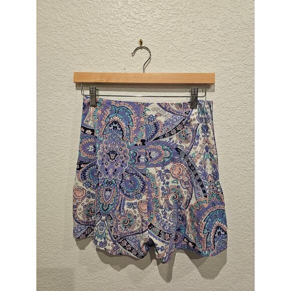 Leslie smile purple paisley skort sz small - Picture 2 of 3